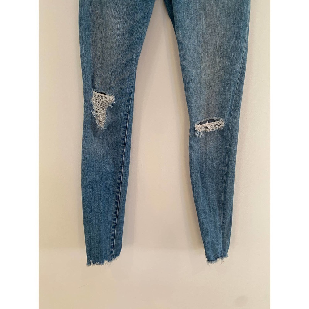 Madewell 9 in High rise torn knees - Picture 3 of 10